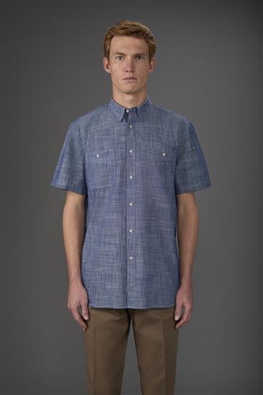 BUTTON DOWN COLLAR