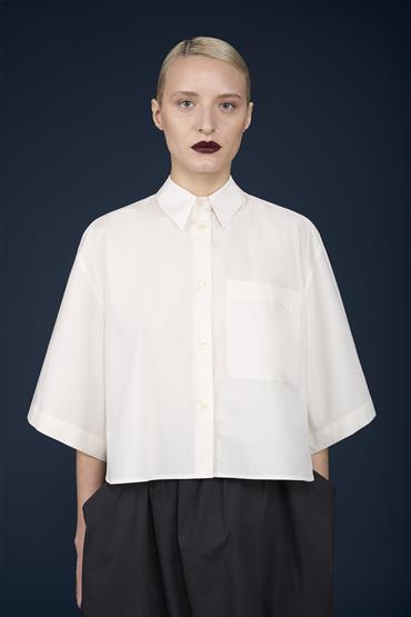 FRENCH COLLAR BAGGY FIT CROPPED OFF WHITE