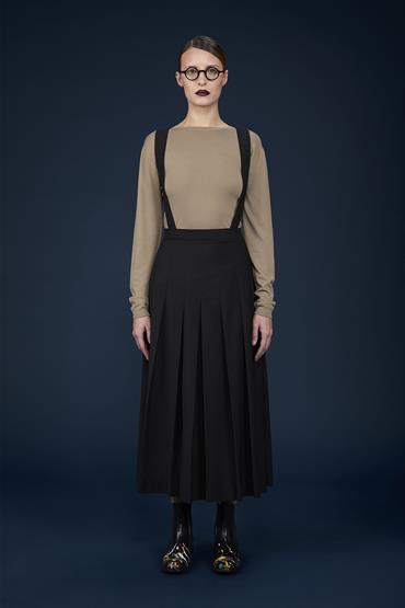 LONGUETTE PLEATED SKIRT W/ SUSPENDERS BLACK