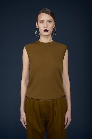 VEST V NECK