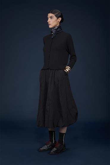 ROUNDNECK CARDIGAN BLACK