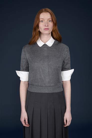 KNITTED SHORT SLEEVES ROUND NECK SWEATER