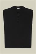 KNITTED SLEEVLESS POLO