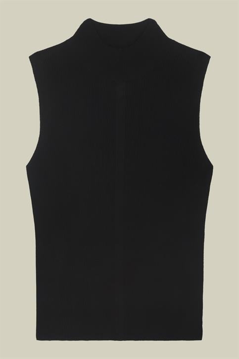 KNITTED SLEEVELESS TOP TURTLENECK