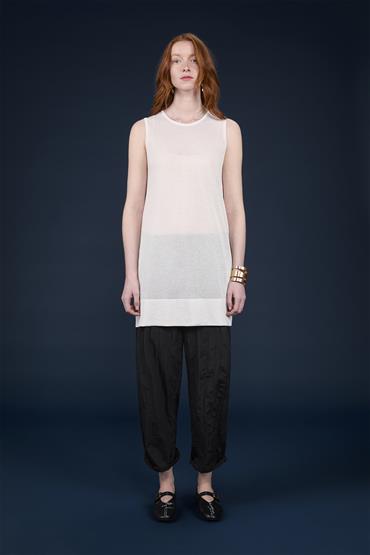 KNITTED SLEEVELESS TOP
