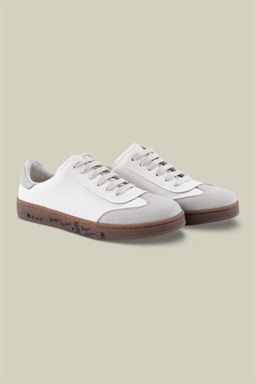 SNEACKERS