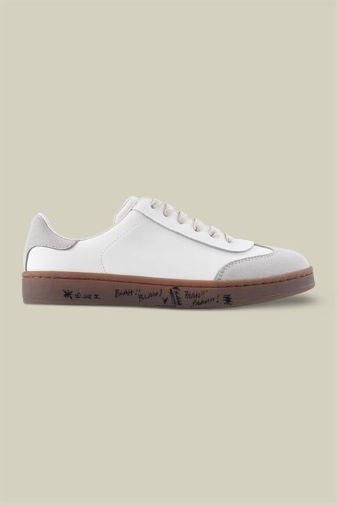 SNEACKERS