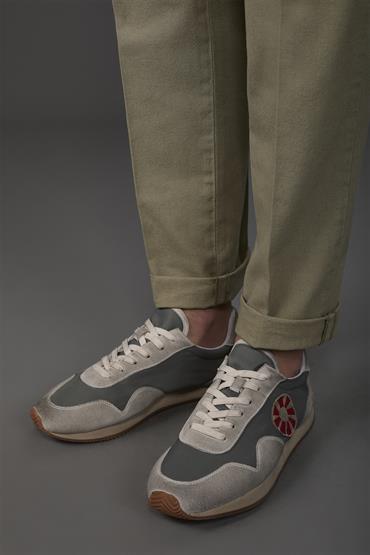 SNEAKERS GREY