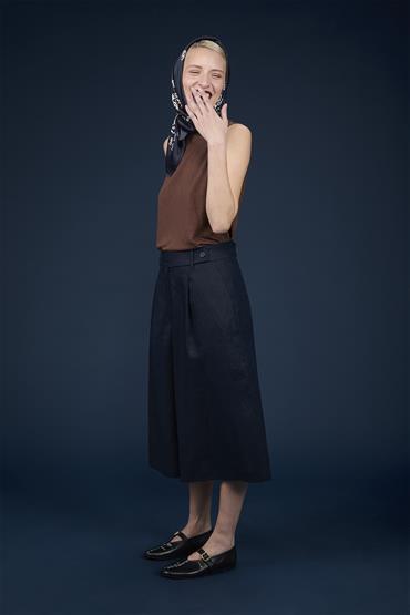 SLEEVELESS TOP BROWN