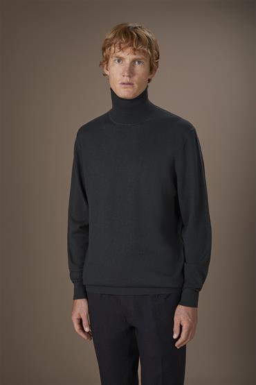 BASIC KNIT TURTLENECK FOREST GREEN