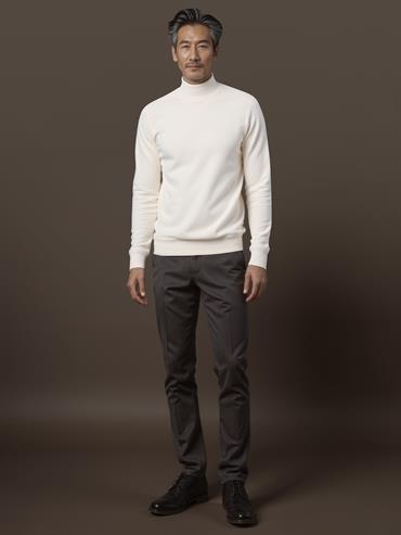 BASIC KNIT TURTLENECK OFF WHITE