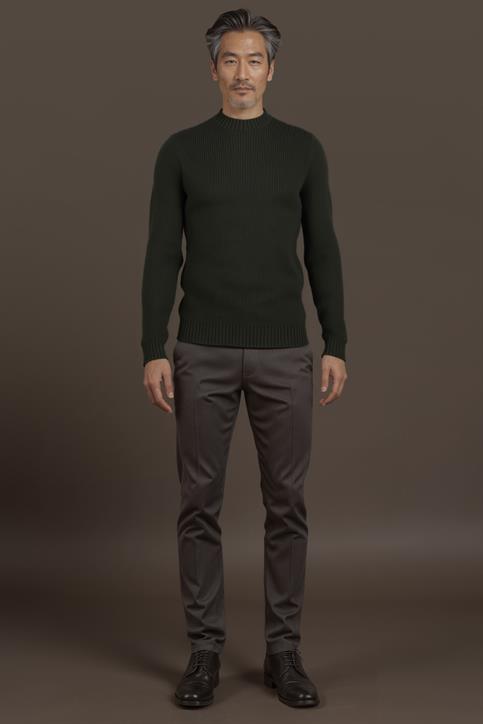 ROUNDNECK SWEATER