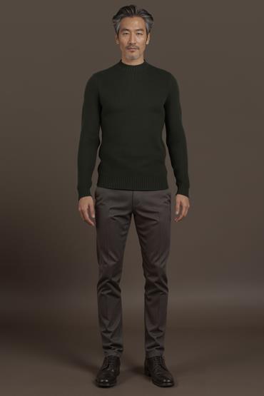 ROUNDNECK SWEATER FOREST GREEN