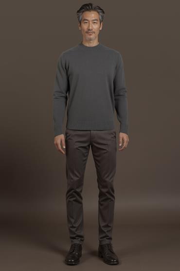 ROUNDNECK SWEATER GREY