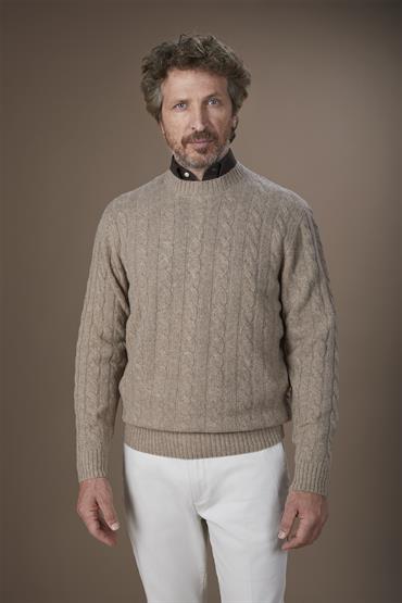 ROUNDNECK KNIT CABLE BEIGE
