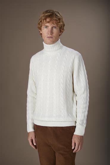 TURTLENECK KNIT CABLE