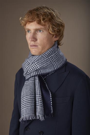 SHAWL DK BLUE/WHITE