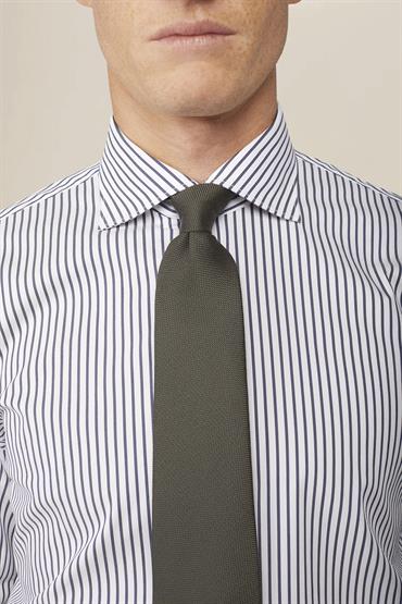 SOLID COLOUR TIE 148X6,5X4,5CM DK GREEN