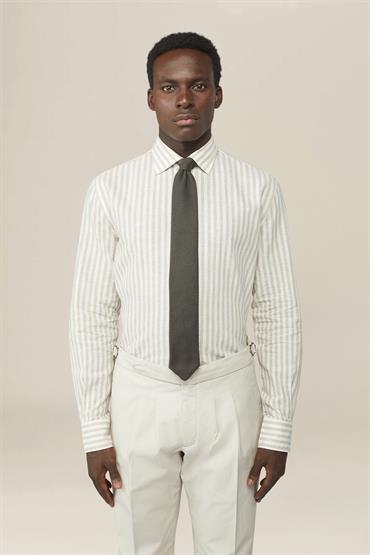 FRENCH COLLAR BACK CARRÈ SHIRT WHITE/BEIGE