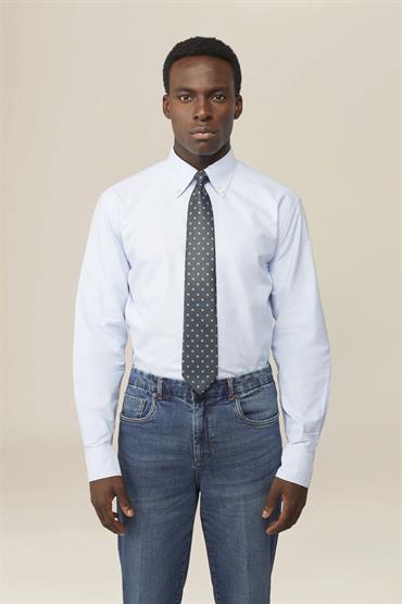 BUTTON DOWN COLLAR SKY