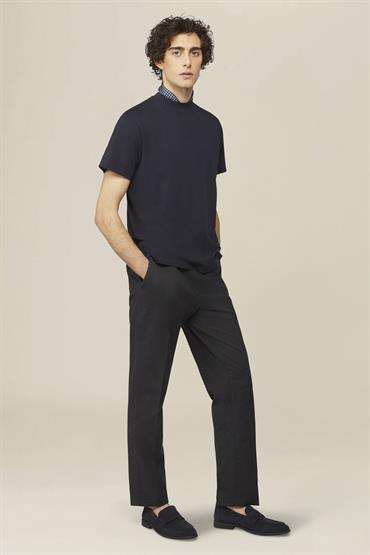 HIGH NECK T-SHIRT